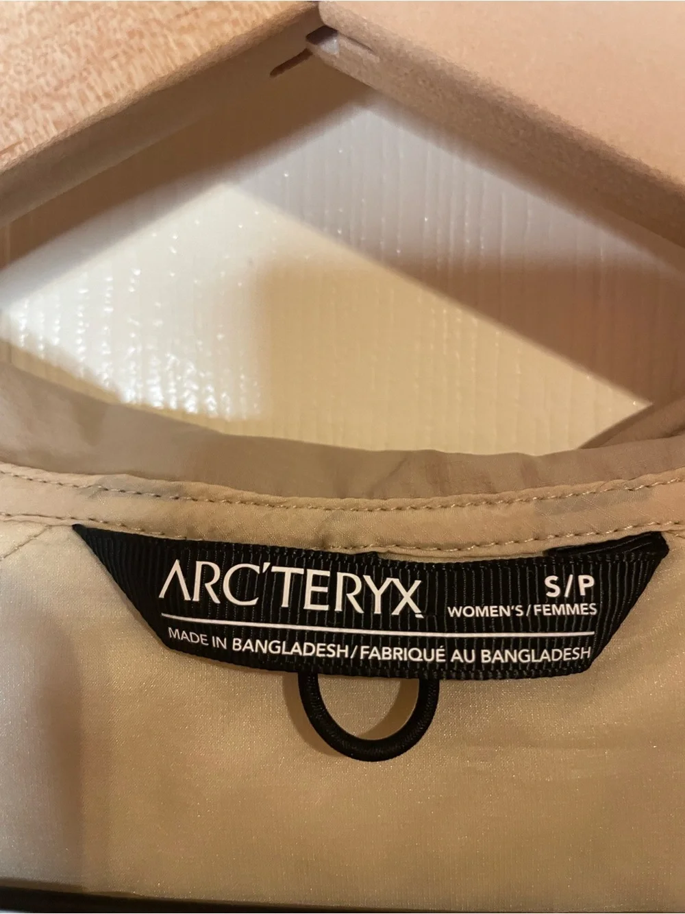Arcteryx brand arc’teryx